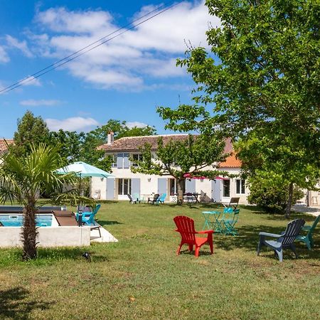 Gite 4 Personnes Avec Piscine Entre Saintes Et Royan Balanzac 外观 照片