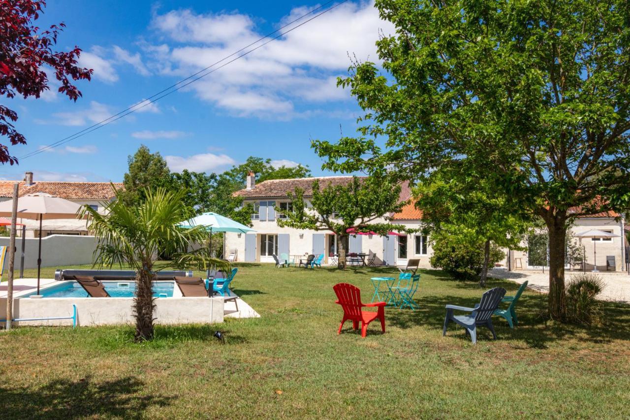 Gite 4 Personnes Avec Piscine Entre Saintes Et Royan Balanzac 外观 照片
